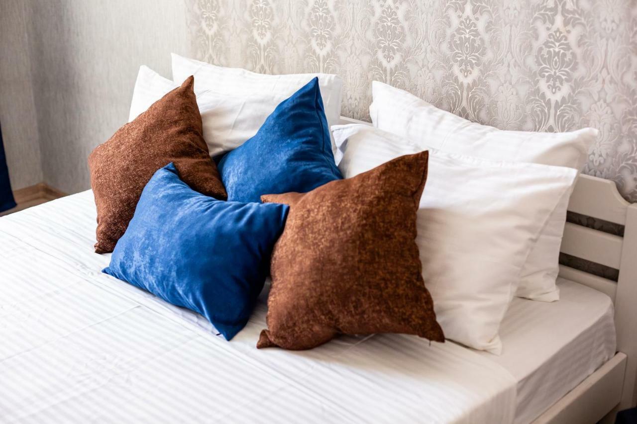 Alfa Apartments Kniazia Romana 11 ลวีฟ ภายนอก รูปภาพ